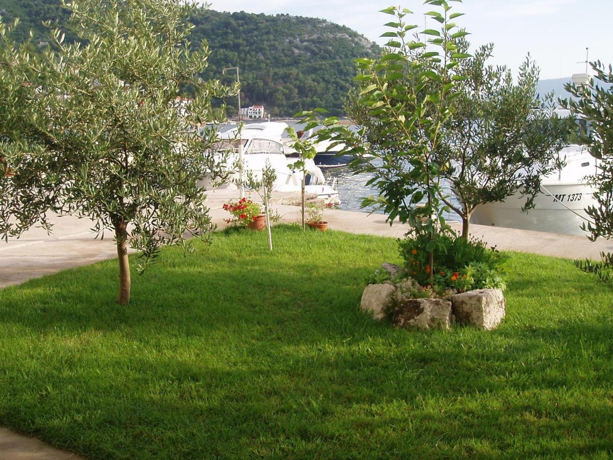 Apartments By The Sea Blace, Neretva Delta - Usce Neretve - 16068 Zewnętrze zdjęcie